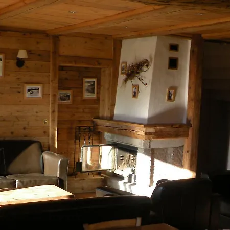 Les Deux Tetes 2 Chez Fifine Alpesi faház